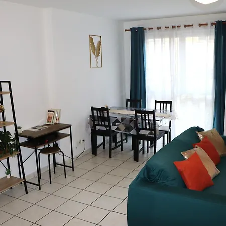 Appartement Le Madeleine - Parking Gratuit- Balcon - Fibre à Orléans Extérieur photo