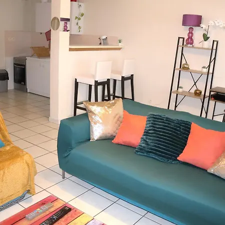 Appartement Le Madeleine - Parking Gratuit- Balcon - Fibre à Orléans Extérieur photo