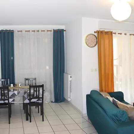 Appartement Le Madeleine - Parking Gratuit- Balcon - Fibre à Orléans Extérieur photo