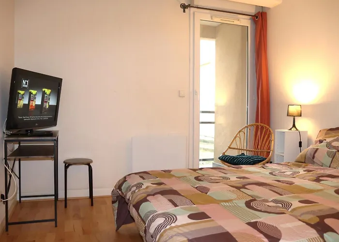 Le Madeleine - Parking Gratuit- Balcon - Fibre