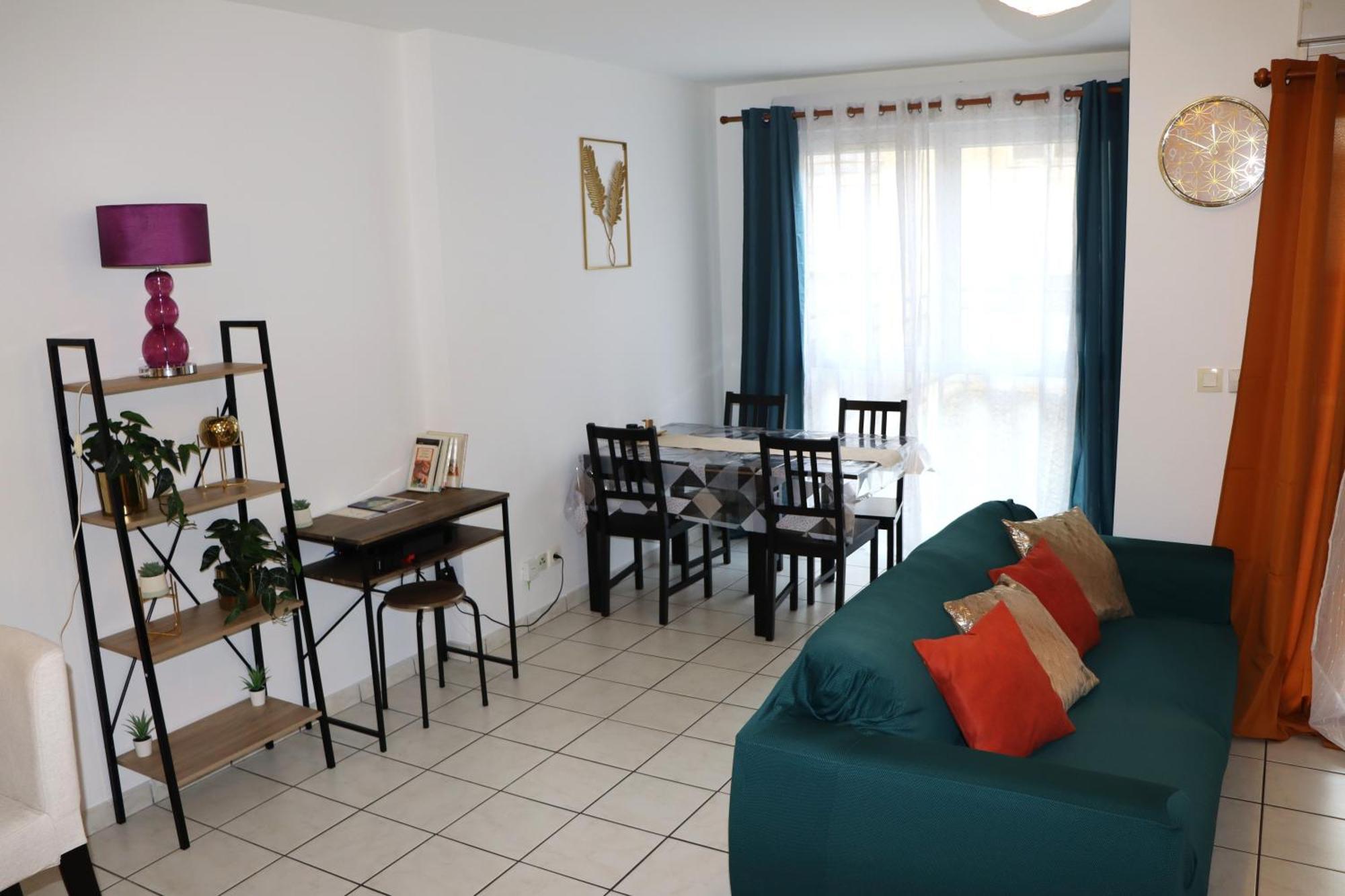 Le Madeleine - Parking Gratuit- Balcon - Fibre Appartement Orléans
