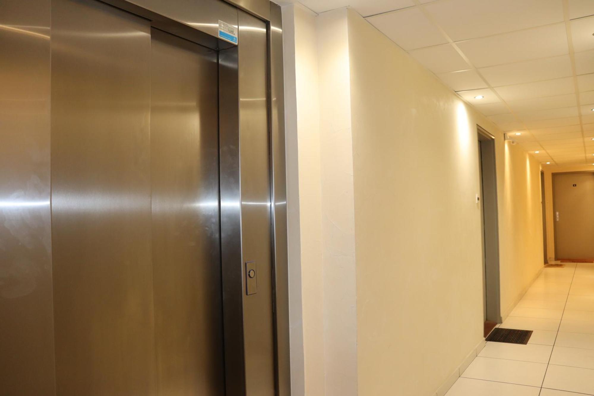 Le Madeleine - Parking Gratuit- Balcon - Fibre Appartement