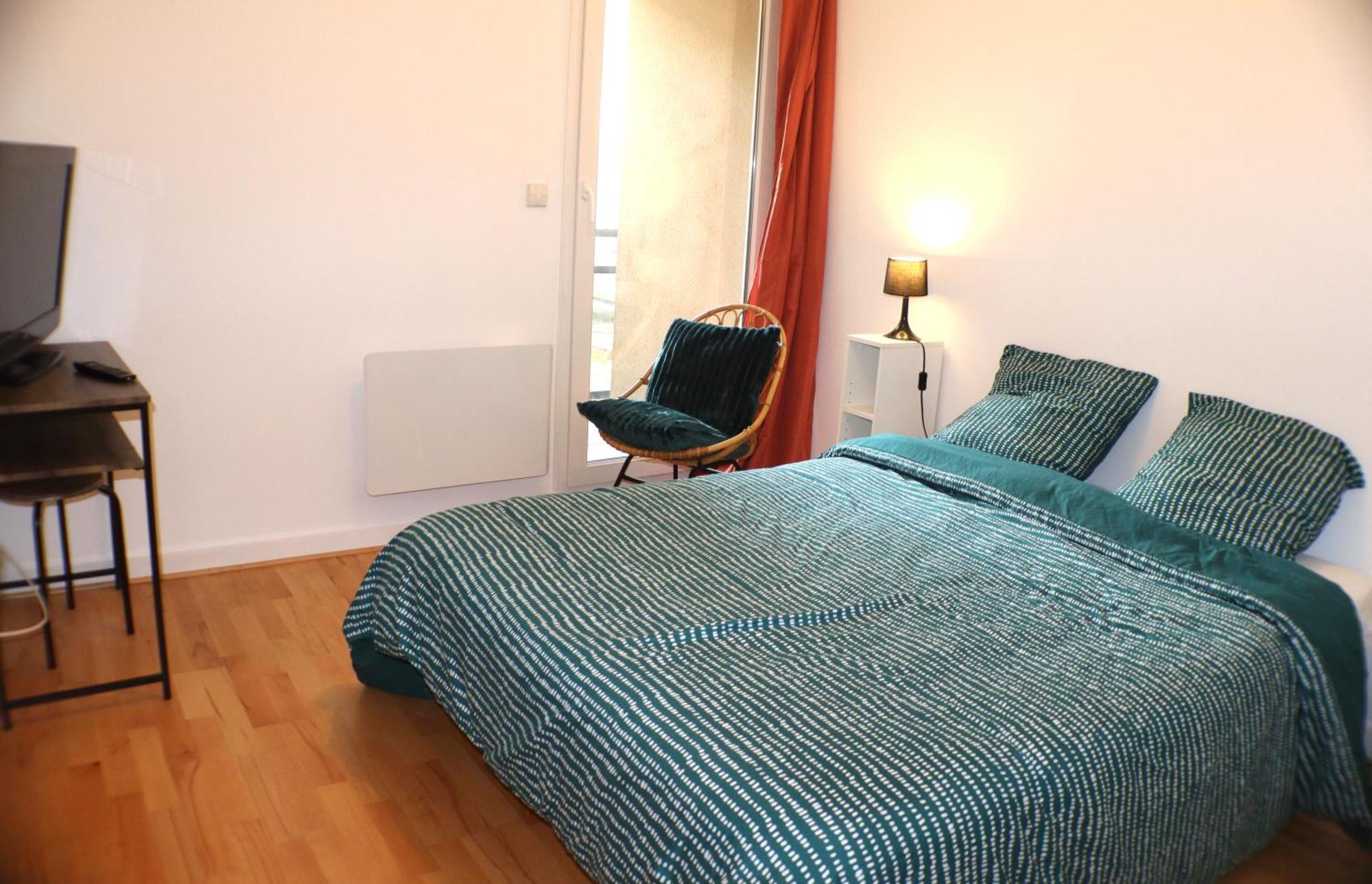Appartement Le Madeleine - Parking Gratuit- Balcon - Fibre *